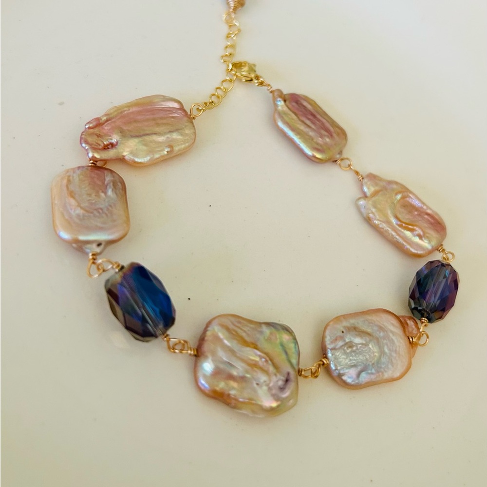 Elegant freshwater pearl crystal Bracelet